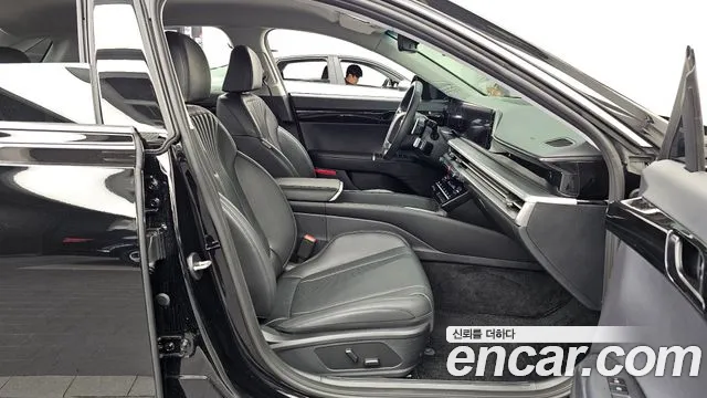 Hyundai Grandeur Grandeur (GN7) 2.5 Бензин 2WD — Фото автомобиля 10