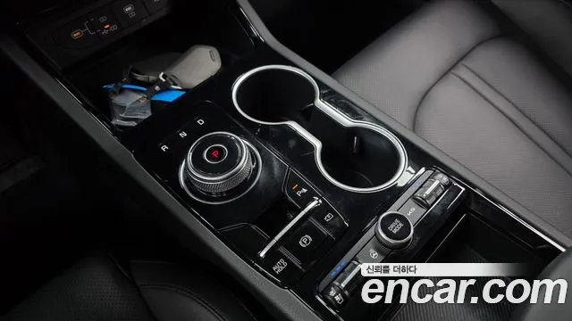 Kia K5 Новый K5 3 поколение 2.0 LPi(Для проката) — Фото автомобиля 9