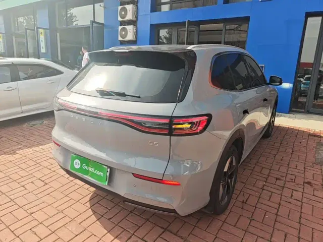 Geely Galaxy E5 — Фото автомобиля 6