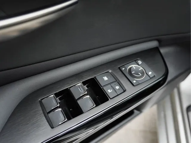 Lexus ES — Фото автомобиля 12