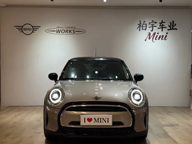 MINI Hatch — Фото автомобиля 3