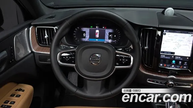 Volvo XC60 Generation 2 — Фото автомобиля 20