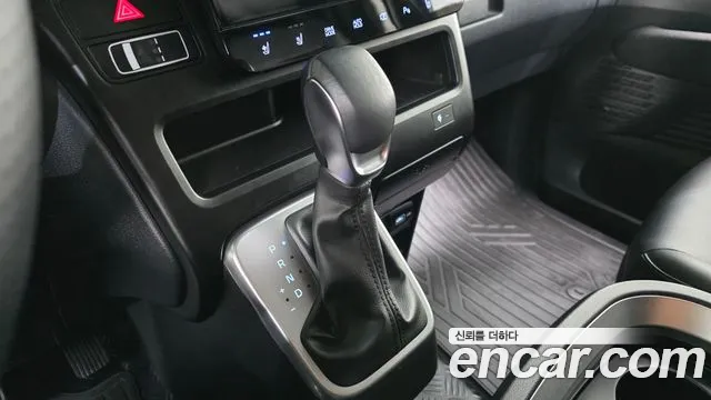 Hyundai Staria — Фото автомобиля 12