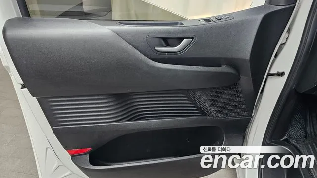 Hyundai Staria Staria Tourer 11 мест — Фото автомобиля 24