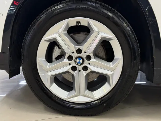 BMW X1 — Фото автомобиля 19