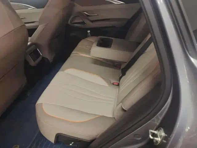 BYD Song Pro — Фото автомобиля 11