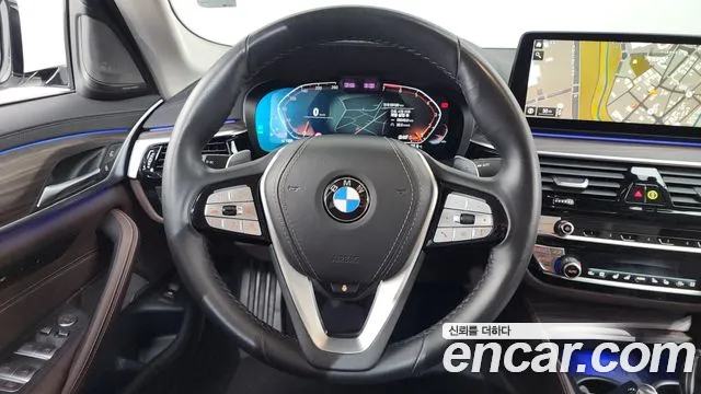 BMW 5 Series G30 — Фото автомобиля 13
