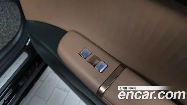 Hyundai Grandeur GN7 — Фото автомобиля 24