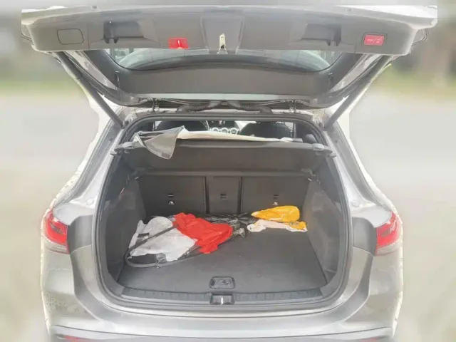 Mercedes-Benz EQA — Фото автомобиля 5