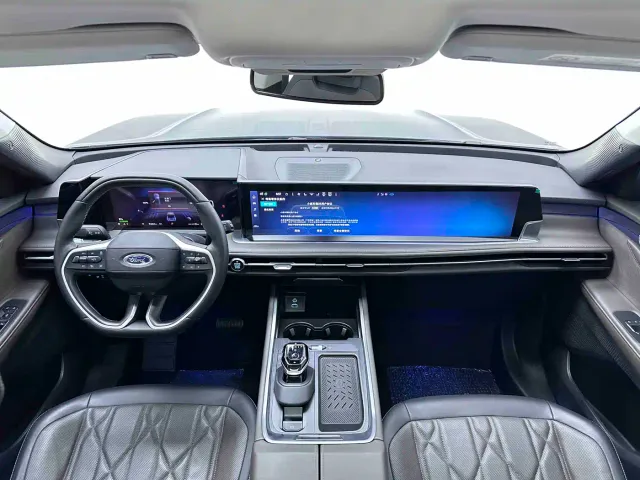 Ford Edge — Фото автомобиля 11