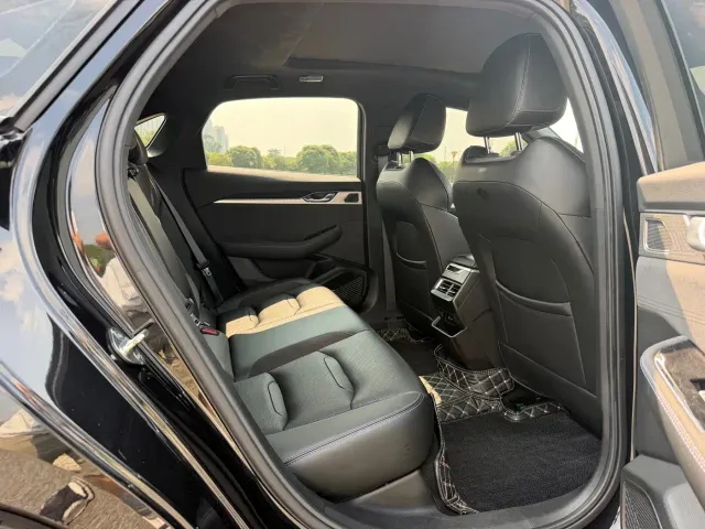 Geely Xingrui — Фото автомобиля 10