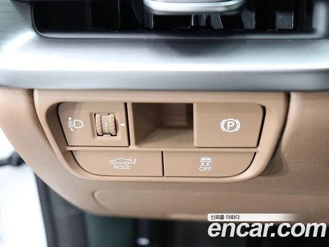 Hyundai Grandeur Grandeur (GN7) 2.5 Бензин 2WD — Фото автомобиля 12