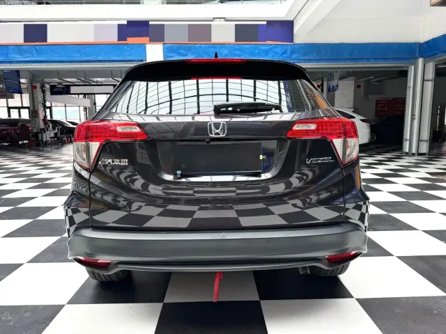 Honda Vezel — Фото автомобиля 4