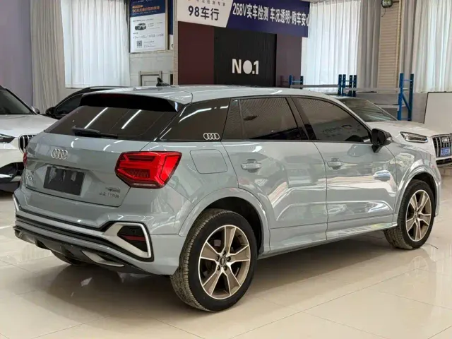 Audi Q2L — Фото автомобиля 4