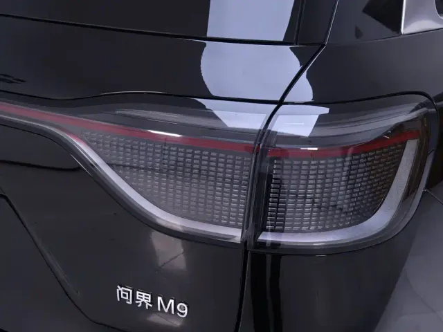 Aito M9 — Фото автомобиля 9