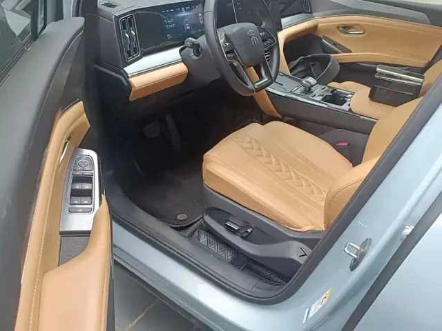 BYD Song L DM-i — Фото автомобиля 15