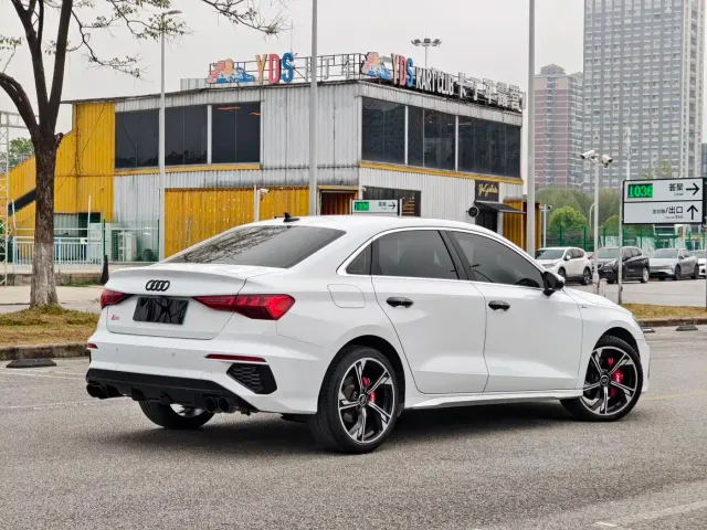Audi A3 — Фото автомобиля 4