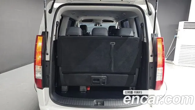 Hyundai Staria Staria Tourer 11 мест — Фото автомобиля 19