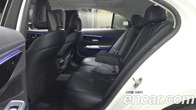 Mercedes-Benz E-Class W214 — Фото автомобиля 16