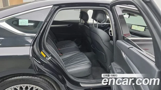 Genesis G80 Бензин 2.5 турбо AWD — Фото автомобиля 11