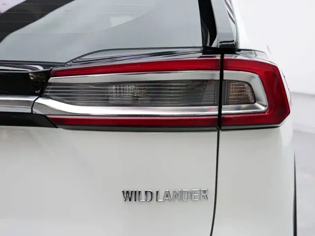 Toyota Wildlander — Фото автомобиля 16
