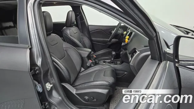 Jeep Cherokee Cherokee(KL) 2.4 Limited 2WD — Фото автомобиля 26