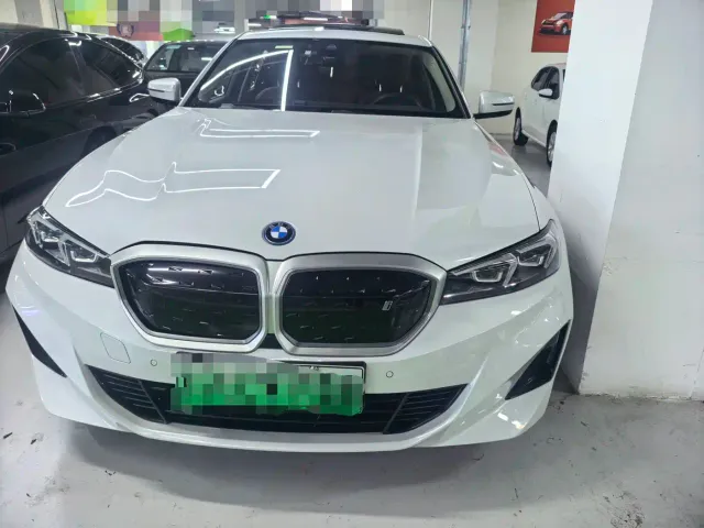 BMW i3 — Фото автомобиля 2