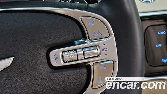 Genesis GV70 2.5T Бензин 2WD — Фото автомобиля 14