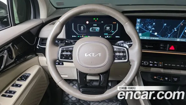 Kia Carnival Generation 4 — Фото автомобиля 23