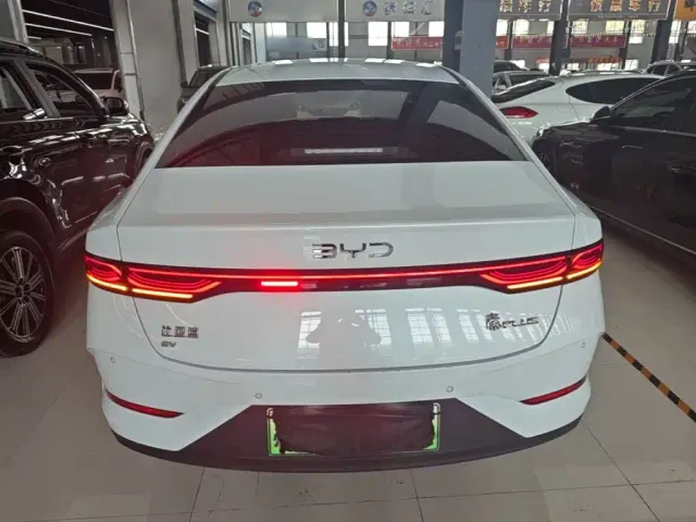 BYD Qin PLUS — Фото автомобиля 5