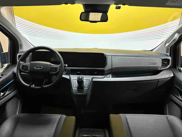Ford Tourneo — Фото автомобиля 10