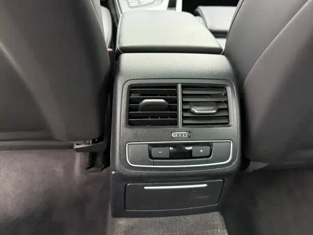 Audi A4L — Фото автомобиля 9