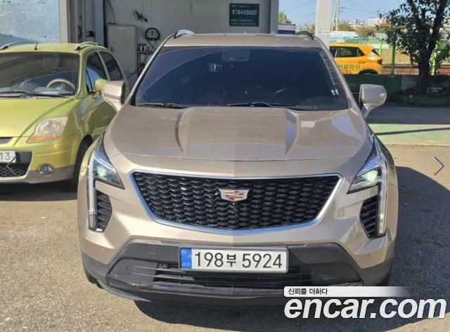 Cadillac XT4 — Фото автомобиля 2