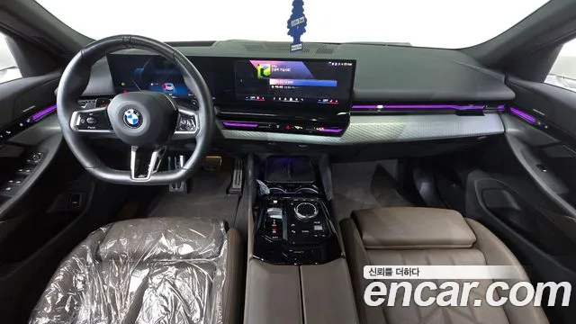 BMW 5-Series 5 серия (G60) 523d M Sport — Фото автомобиля 4