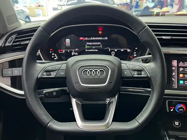 Audi Q3 — Фото автомобиля 10