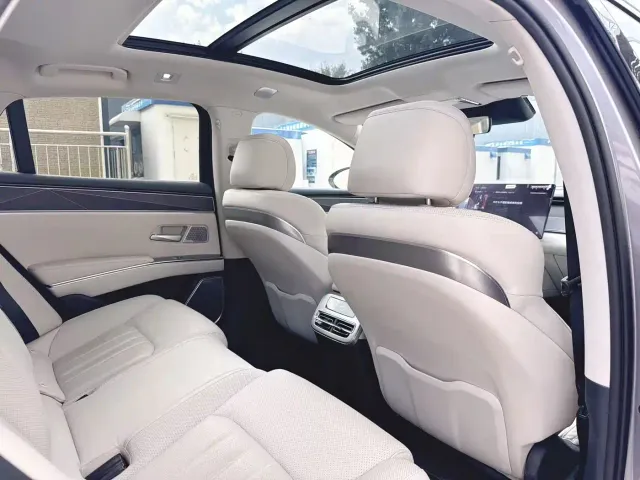 BYD Han L — Фото автомобиля 10
