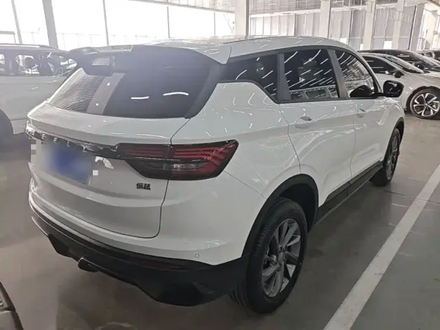 Geely Binyue — Фото автомобиля 6
