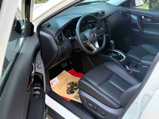 Nissan X-Trail — Фото автомобиля 8