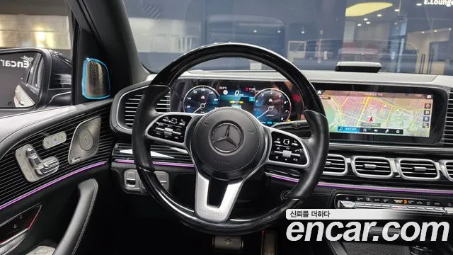 Mercedes-Benz GLS-Class — Фото автомобиля 11