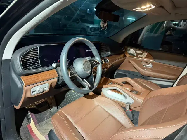 Mercedes-Benz GLE-Class — Фото автомобиля 8