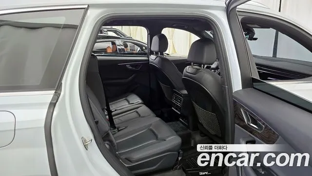 Audi Q7 45 TDI quattro Premium — Фото автомобиля 12