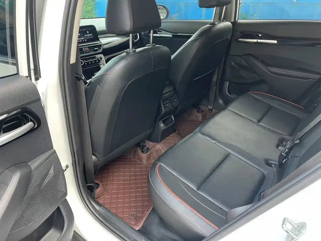Kia Seltos — Фото автомобиля 5