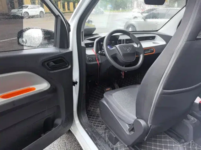 Wuling Hongguang Mini EV — Фото автомобиля 17
