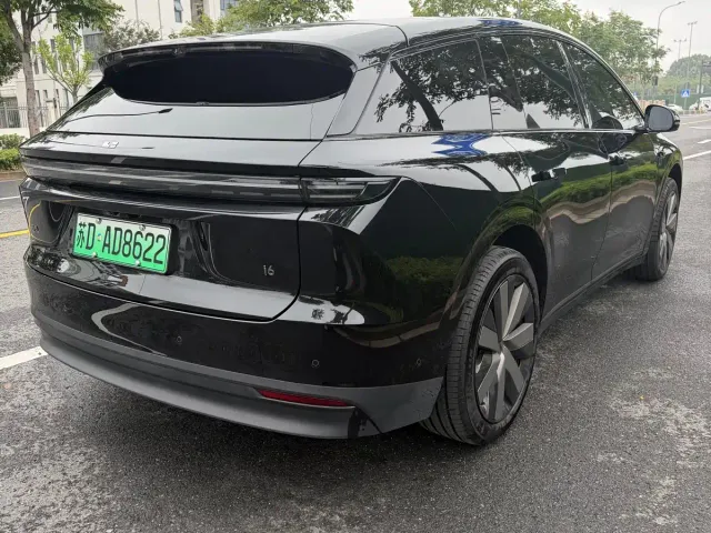Li Auto i6 — Фото автомобиля 4