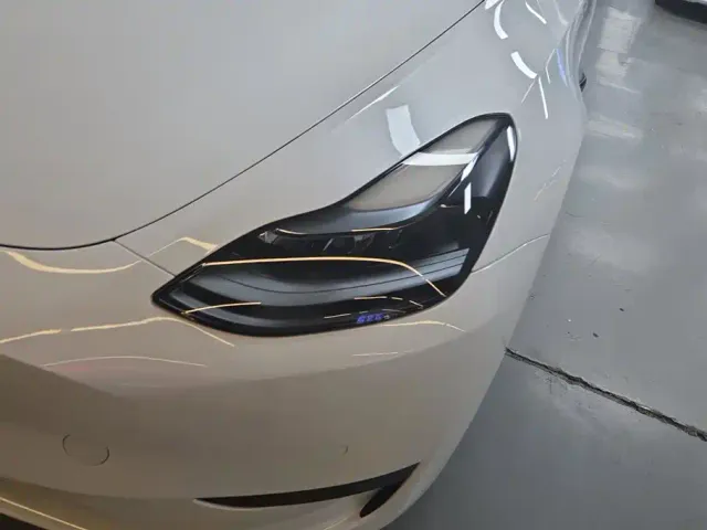 Tesla Model Y — Фото автомобиля 5