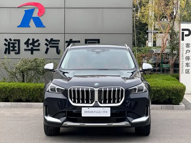 BMW X1 — Фото автомобиля 2