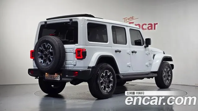 Jeep Wrangler JL — Фото автомобиля 2