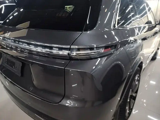 Li Auto L7 — Фото автомобиля 7