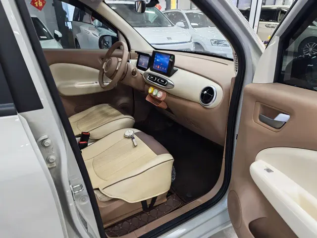 Wuling Hongguang Mini EV — Фото автомобиля 13