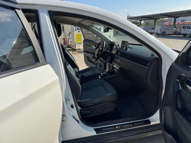 Forthing Fengxing S50EV — Фото автомобиля 12